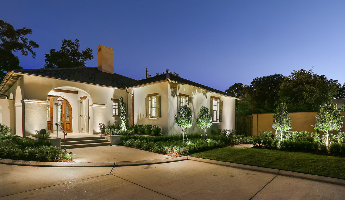 Beautiful residential concrete driveway in Wichita Falls, TX at dusk